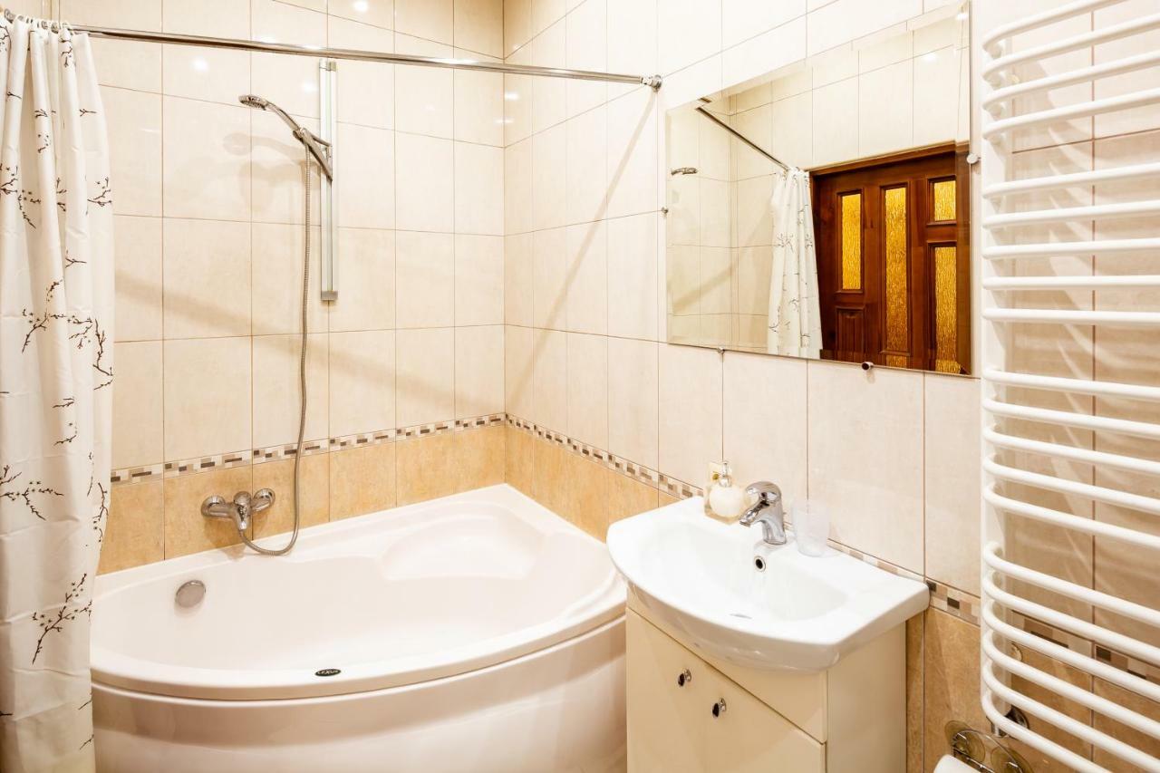 Bv Apartments Exquisite Lviv Exterior foto